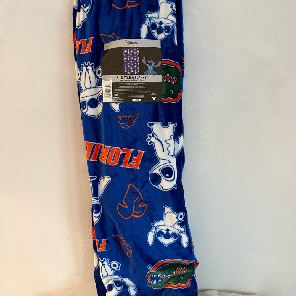 66in x 95in Stitch And Florida Gators Silk Touch Blanket